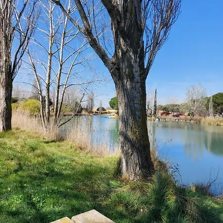 Aux Abords Du Lac 公寓 *